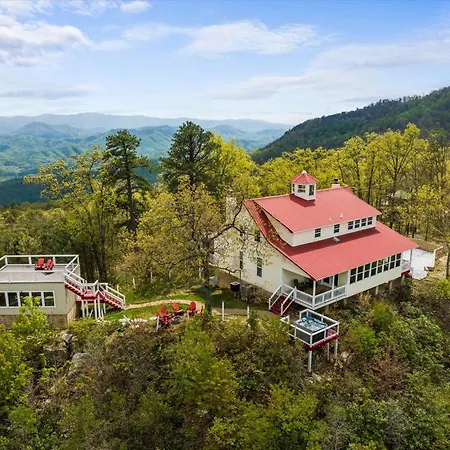 Cloud View Manor Villa